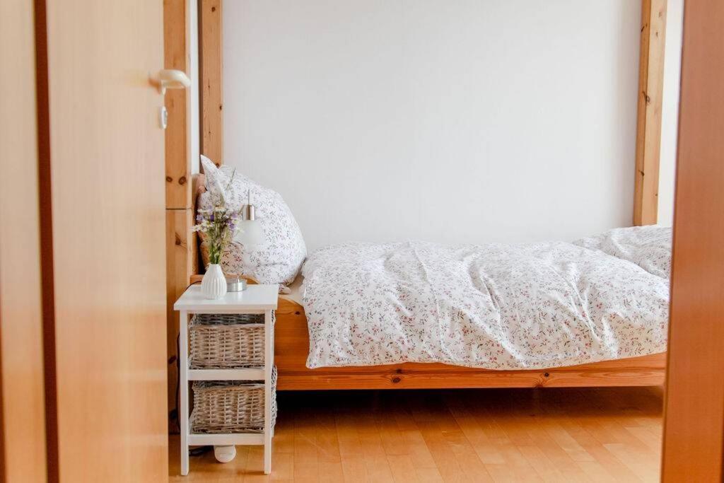 4-Zimmer-Ferienwohnung Waldbluemle Dobel Esterno foto