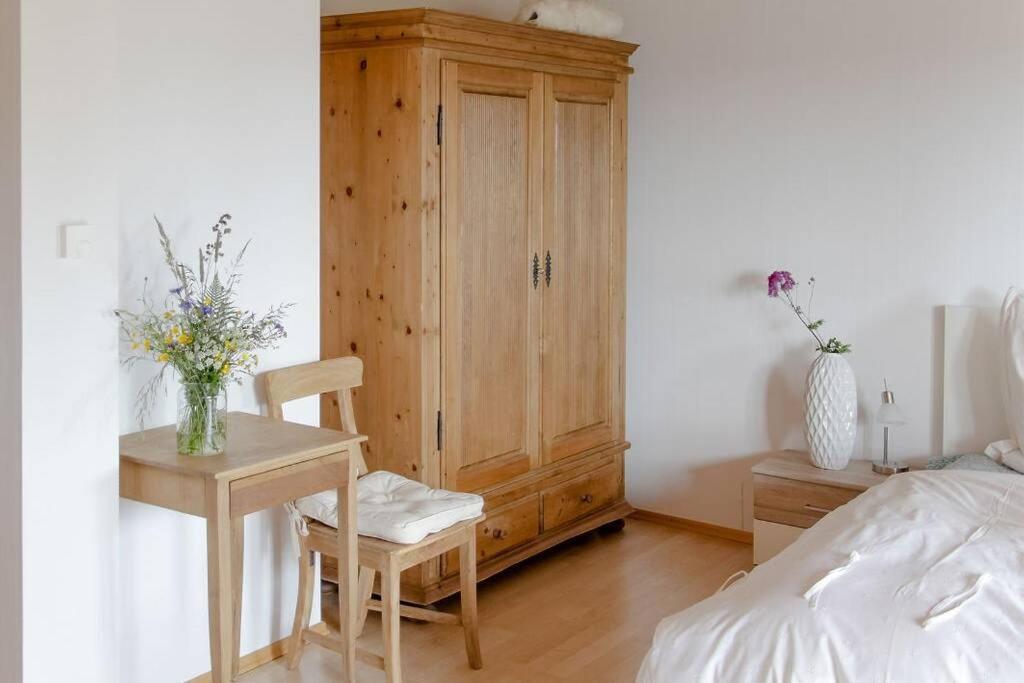 4-Zimmer-Ferienwohnung Waldbluemle Dobel Esterno foto